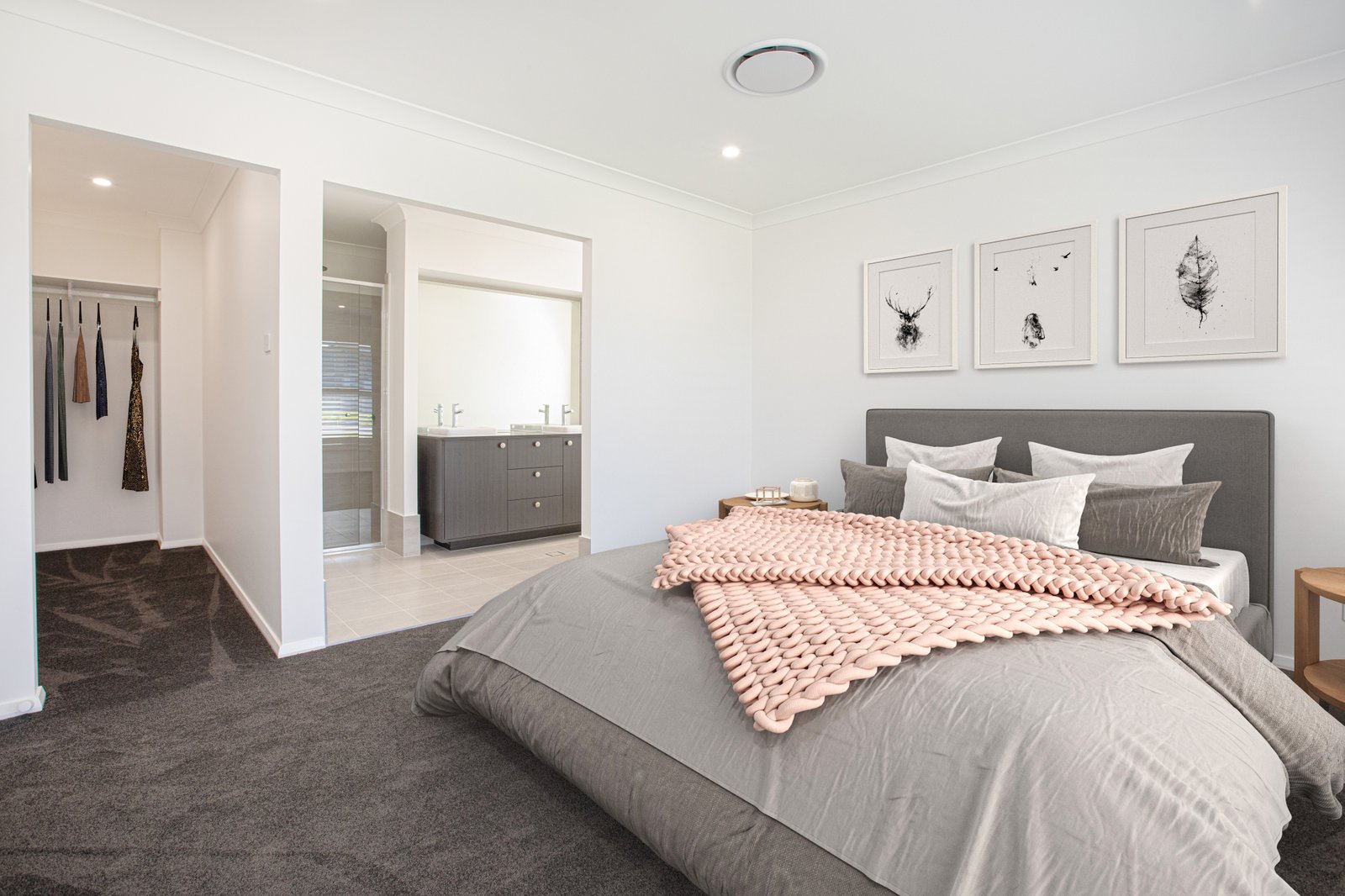 7 Stayard Drive LARGS 5