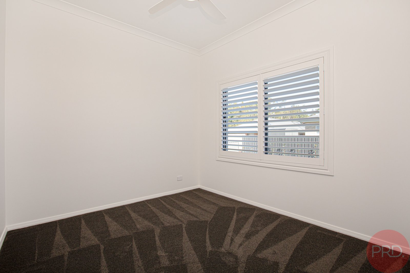 7 Stayard Drive LARGS 13