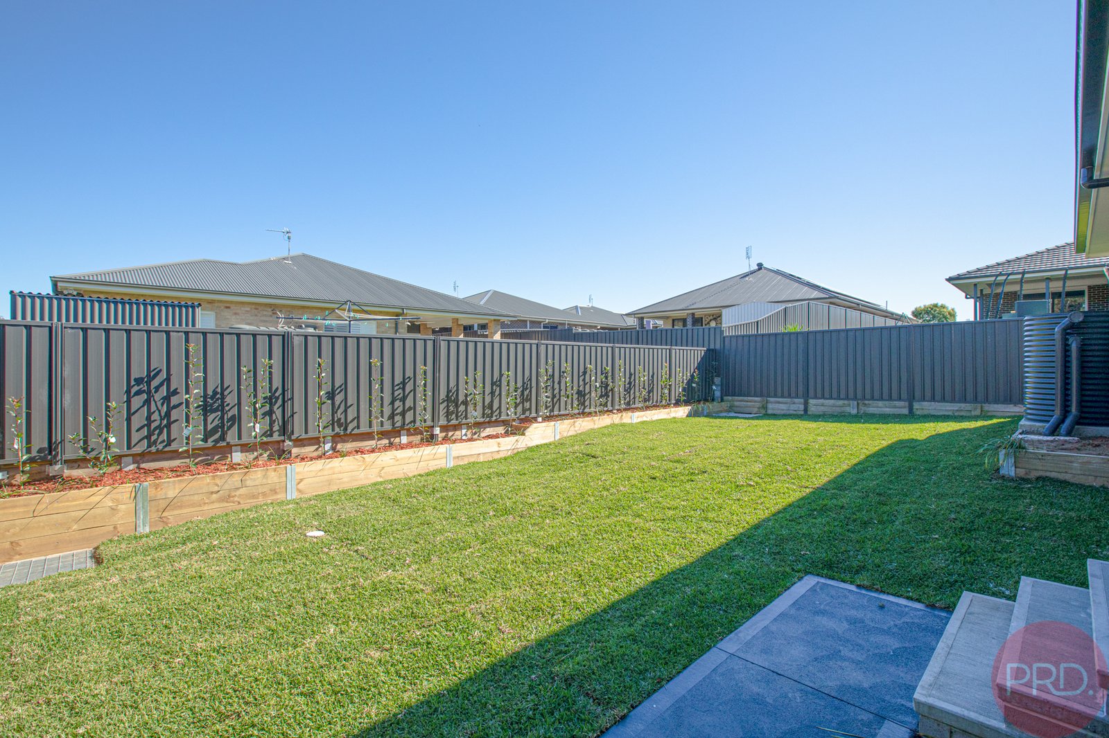 7 Stayard Drive LARGS 20