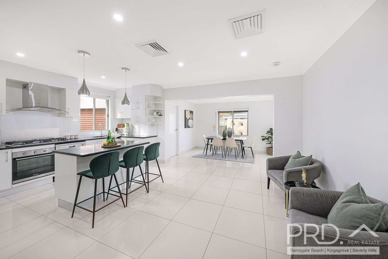 7 Stephen Place ROSELANDS 3