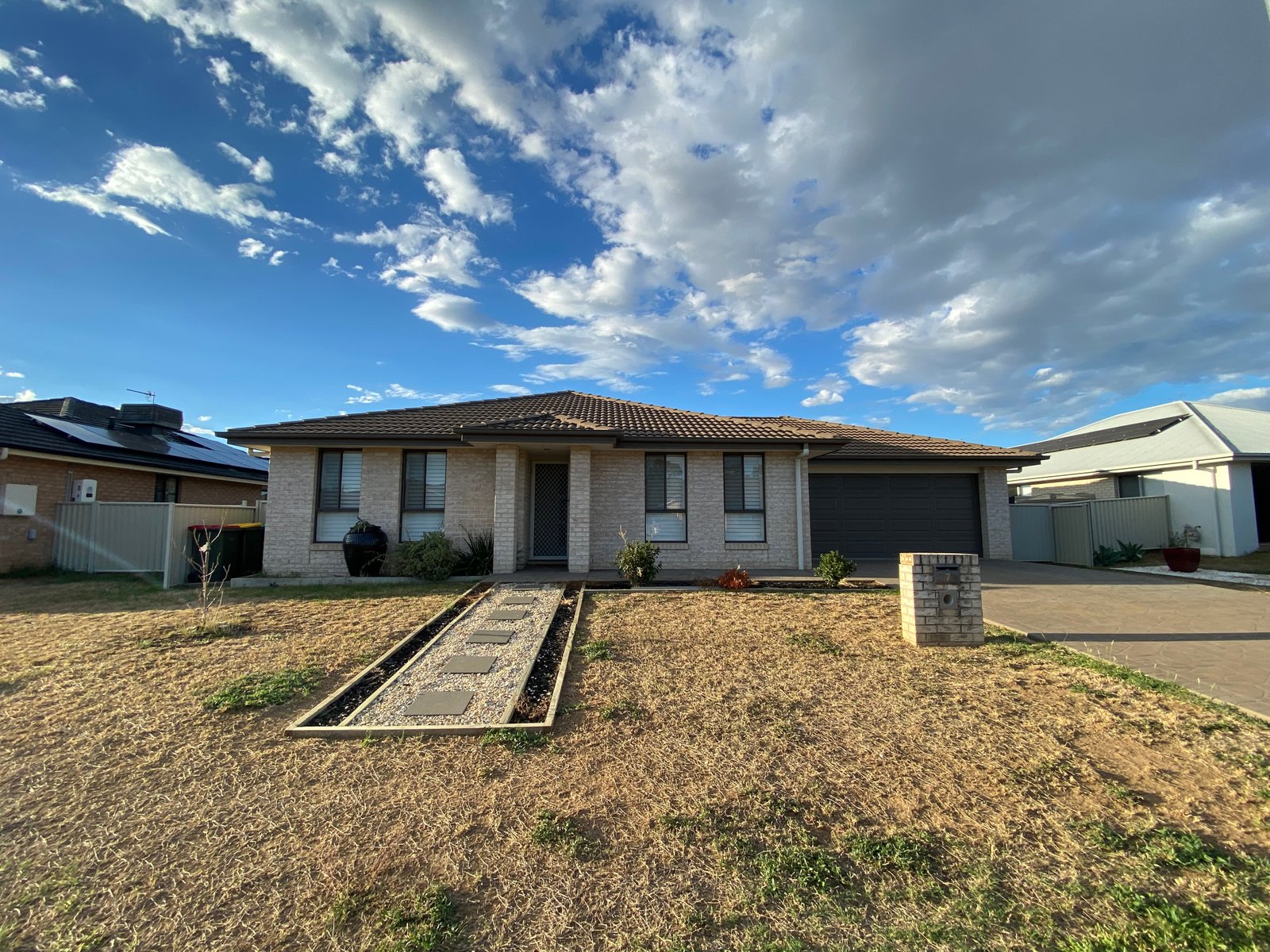 7 Stokes Avenue TAMWORTH 1