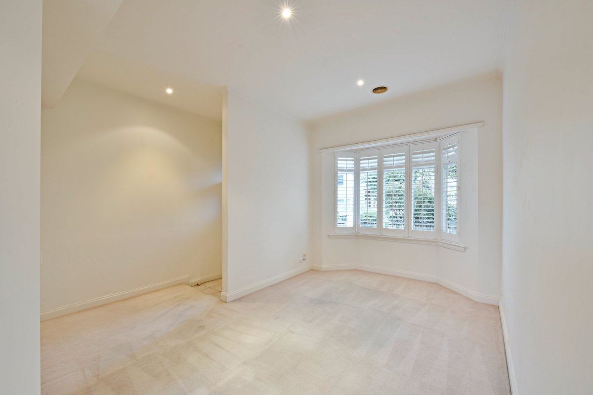 Gallery: 7 Strode Street