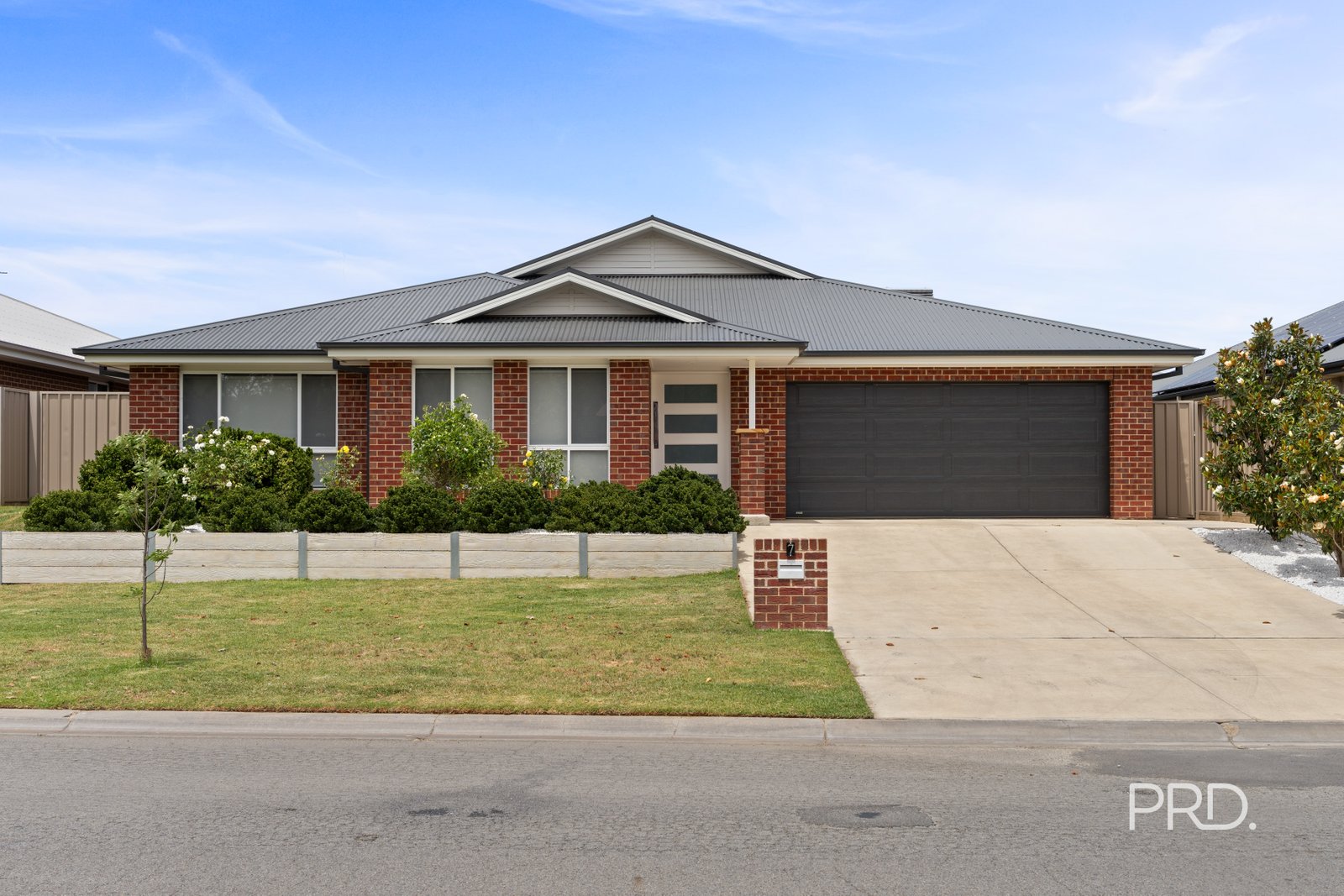 7 Sturrock Drive BOOROOMA 1