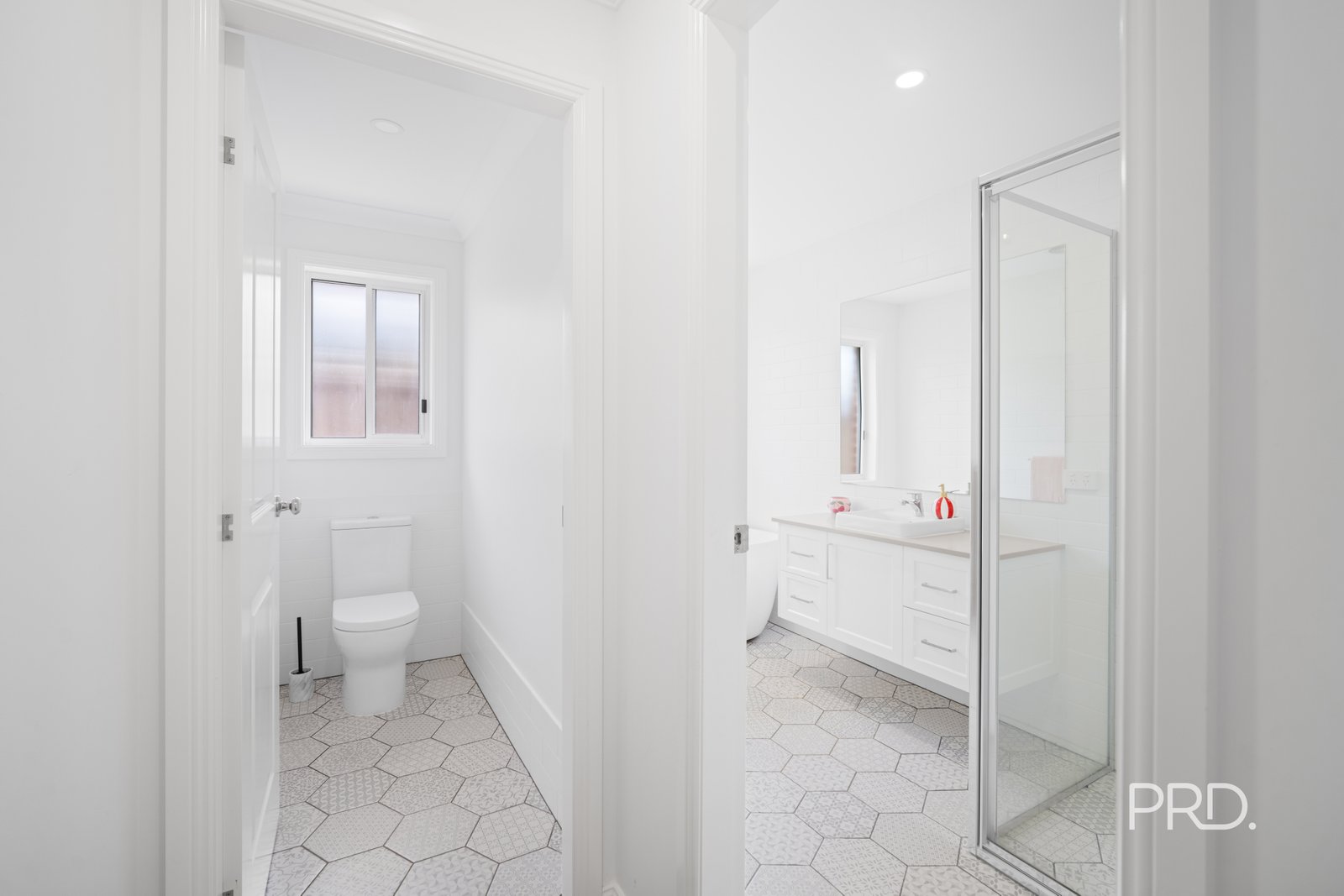 7 Sturrock Drive BOOROOMA 10