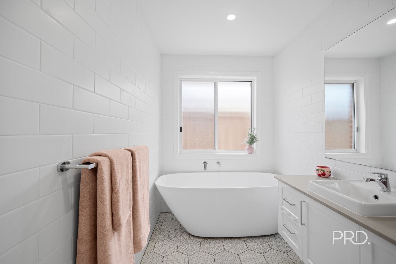 7 Sturrock Drive BOOROOMA 11