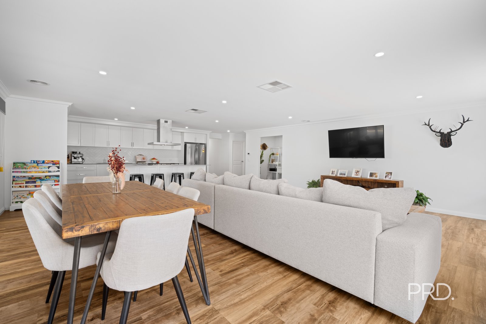 7 Sturrock Drive BOOROOMA 17