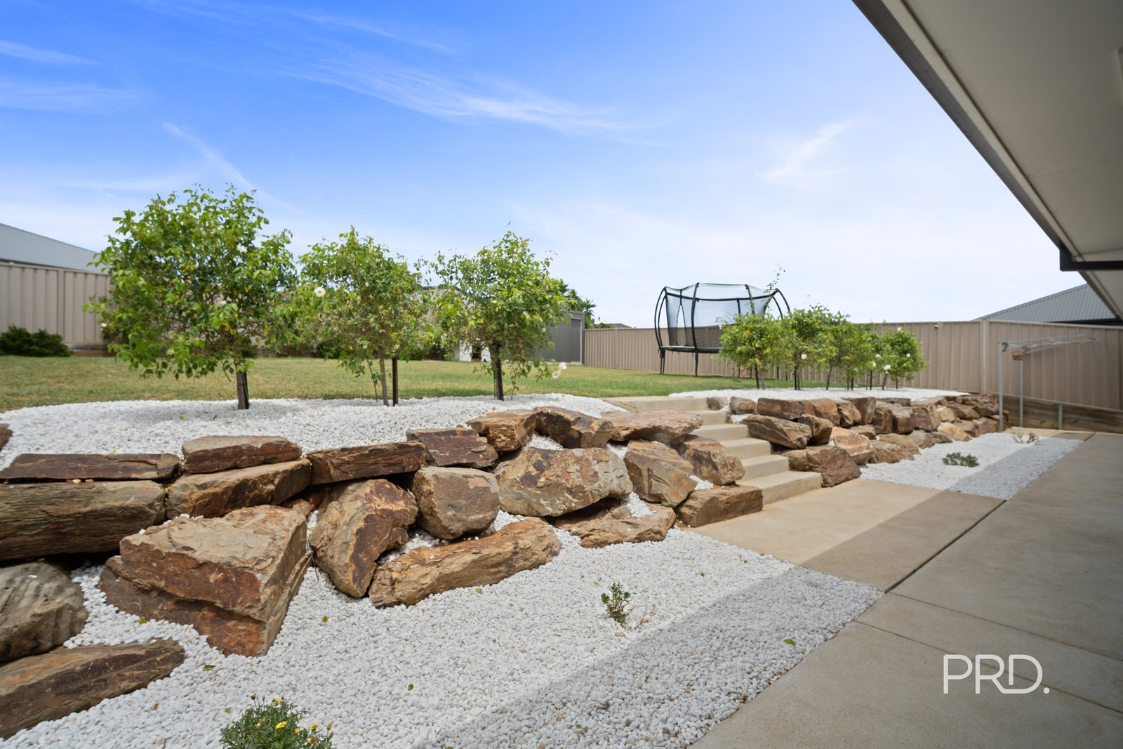 7 Sturrock Drive BOOROOMA 27