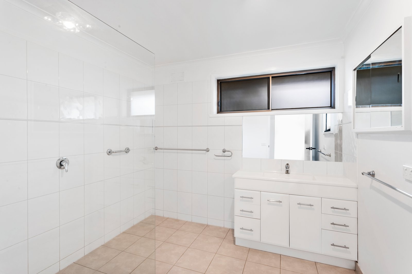 7 Summit Drive KENNINGTON 9