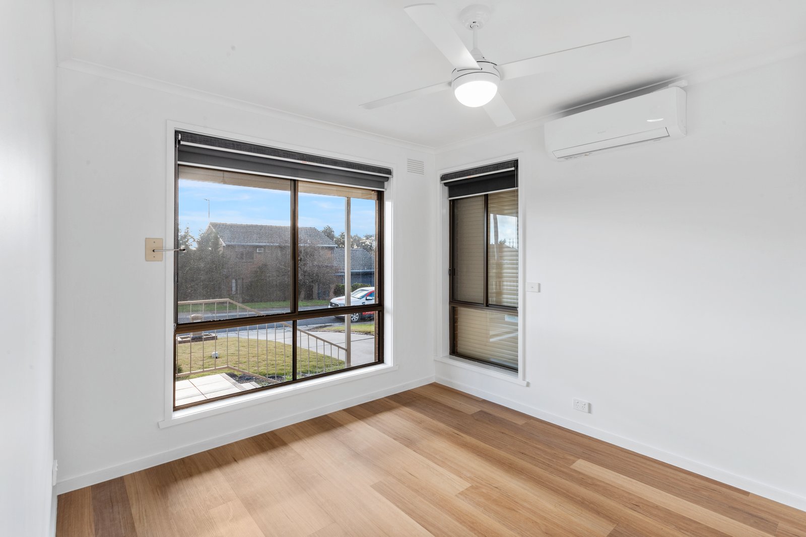 7 Summit Drive KENNINGTON 12