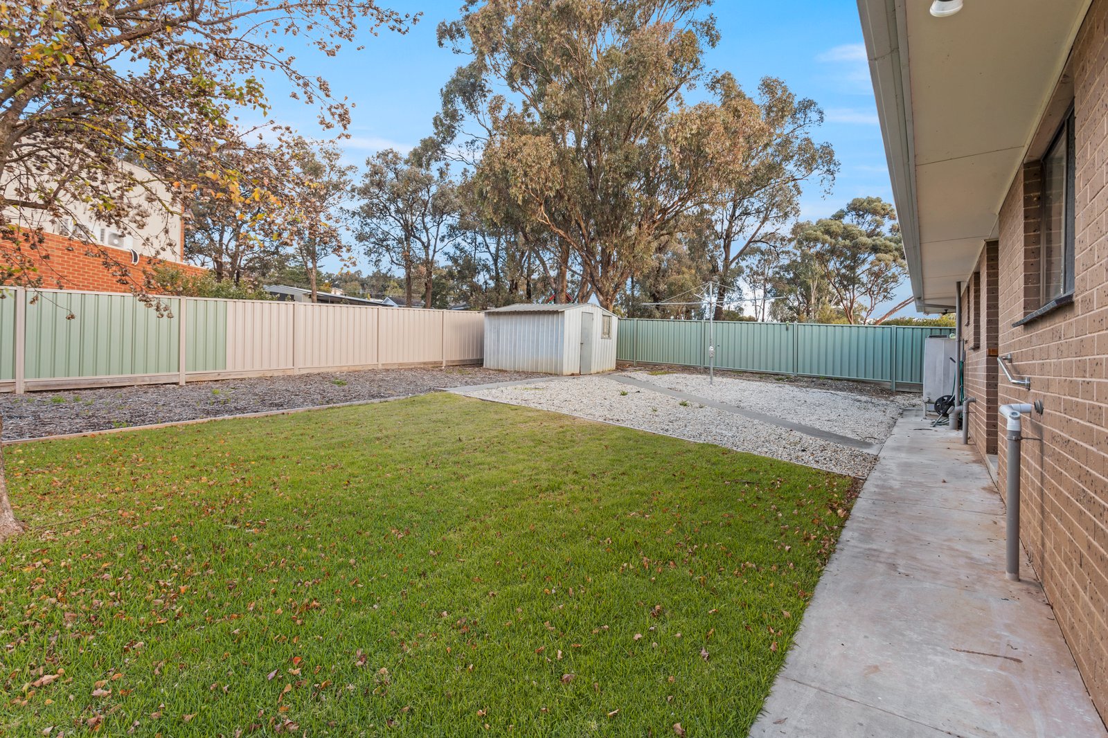 7 Summit Drive KENNINGTON 17