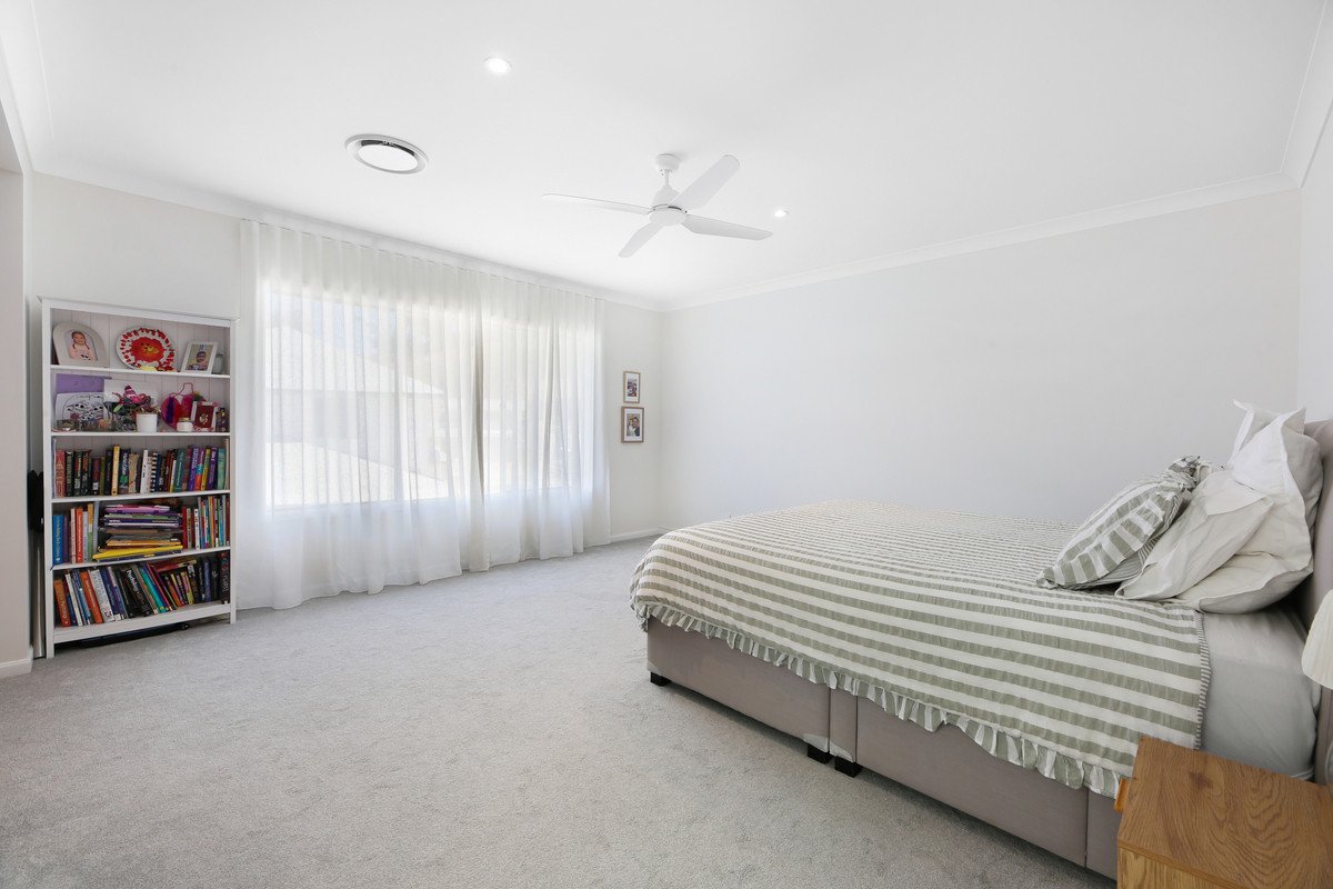 7 Suncove Court Burleigh Heads 15