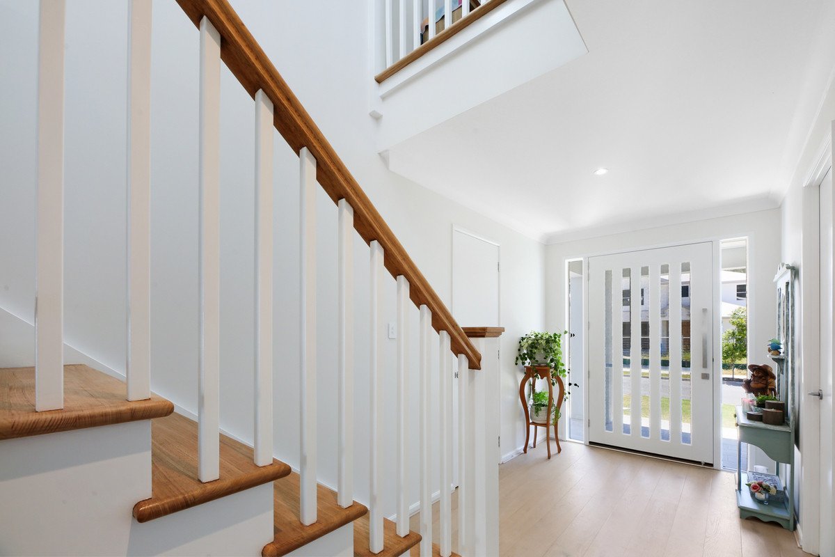 7 Suncove Court Burleigh Heads 22