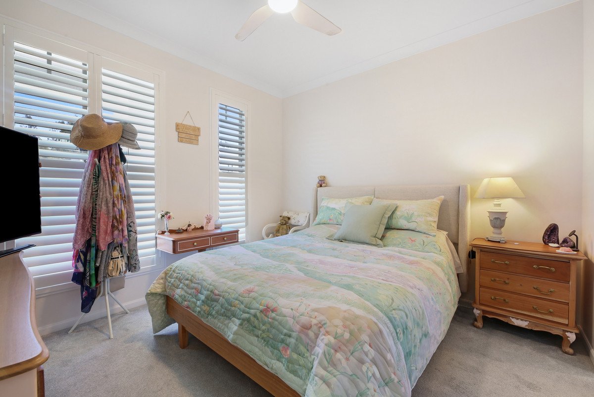 7 Suncove Court Burleigh Heads 23