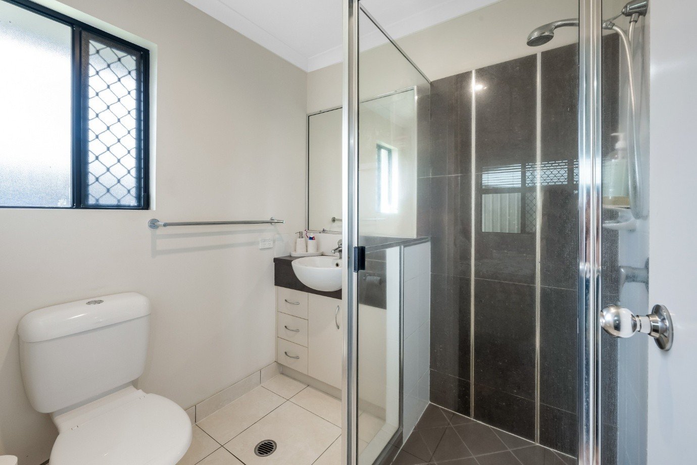 7 Sunita Drive ANDERGROVE 8