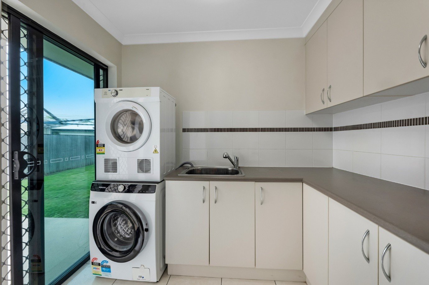 7 Sunita Drive ANDERGROVE 12