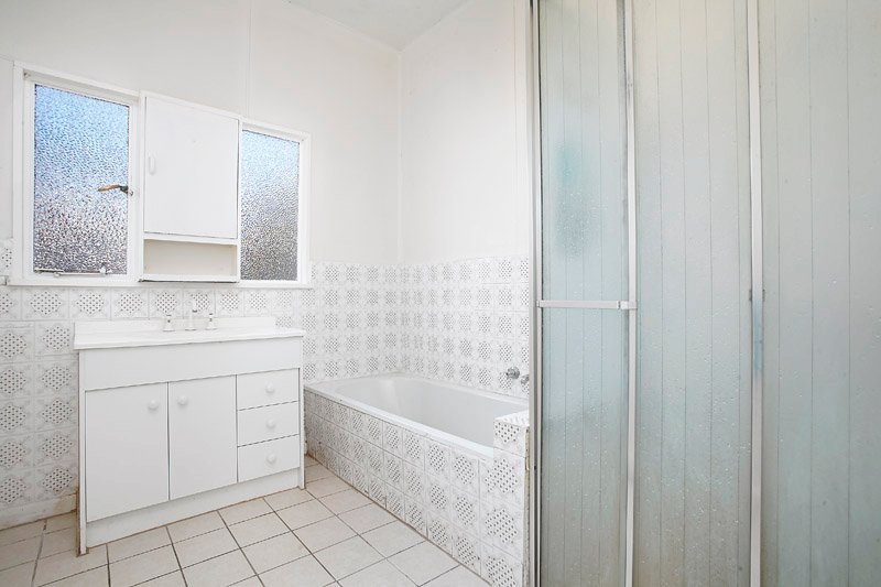 Gallery: 7 Surrey Crescent