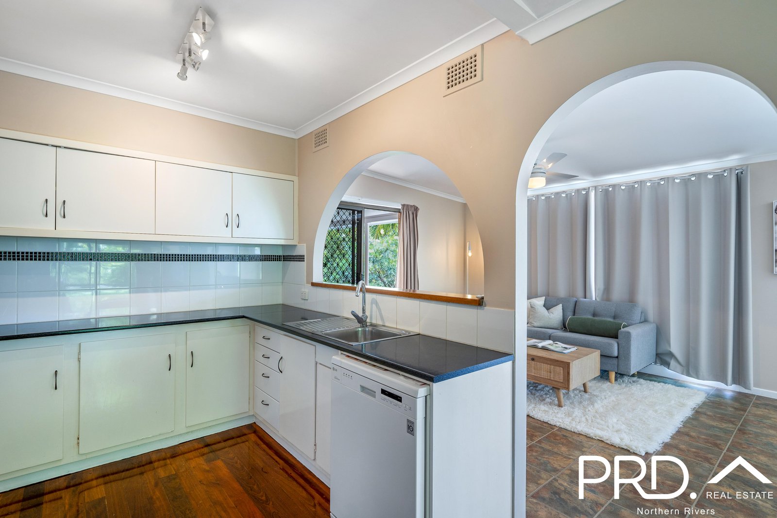 7 Suzette Street LISMORE HEIGHTS 9