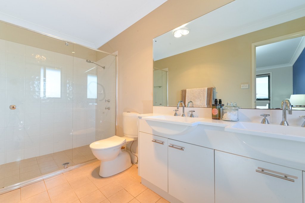 7 Tait Avenue KANAHOOKA 8