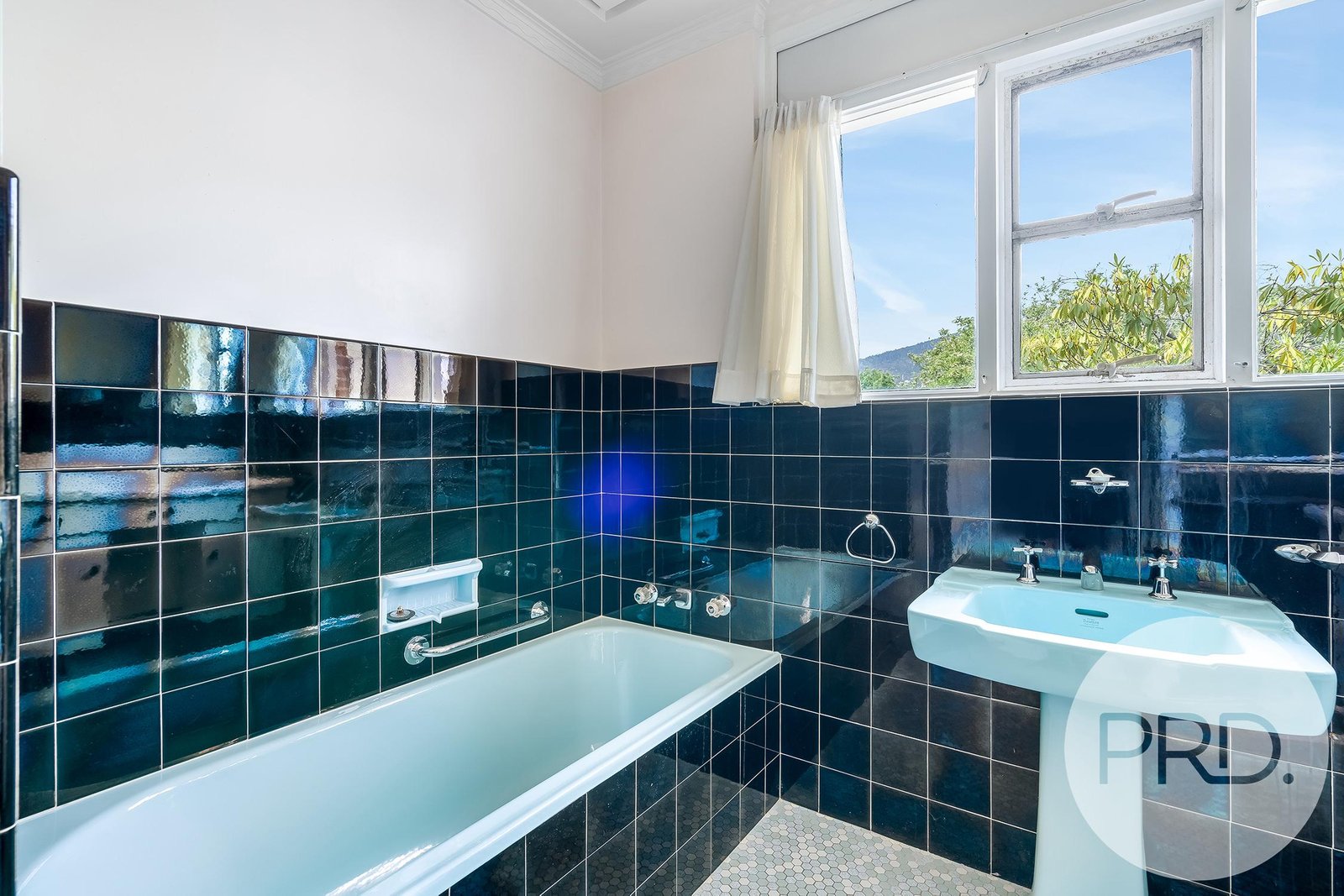 7 Tamara Court BERRIEDALE 16