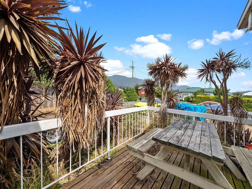 7 Teal Street CLAREMONT 16