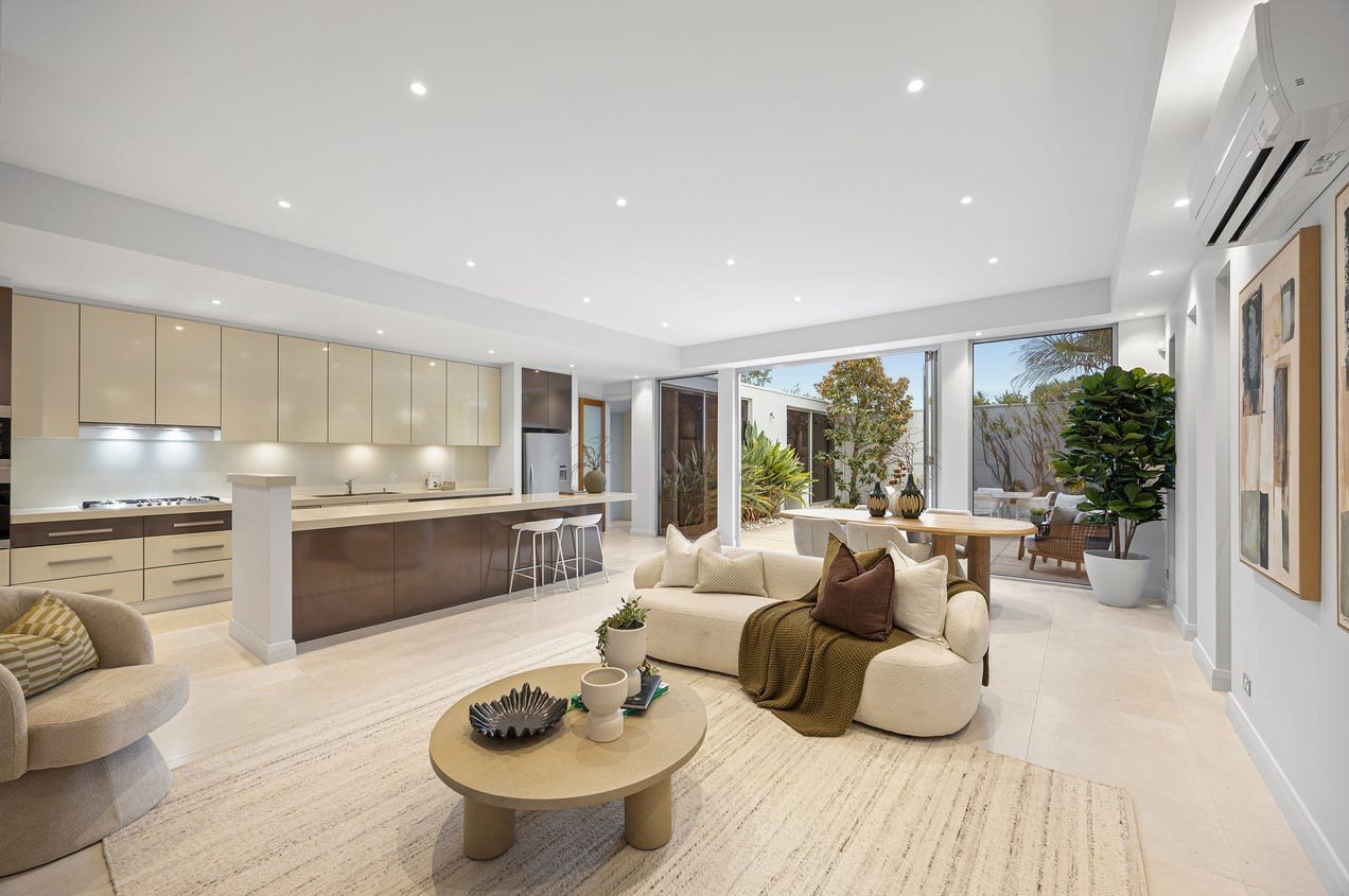 Gallery: 7 Tennyson Street