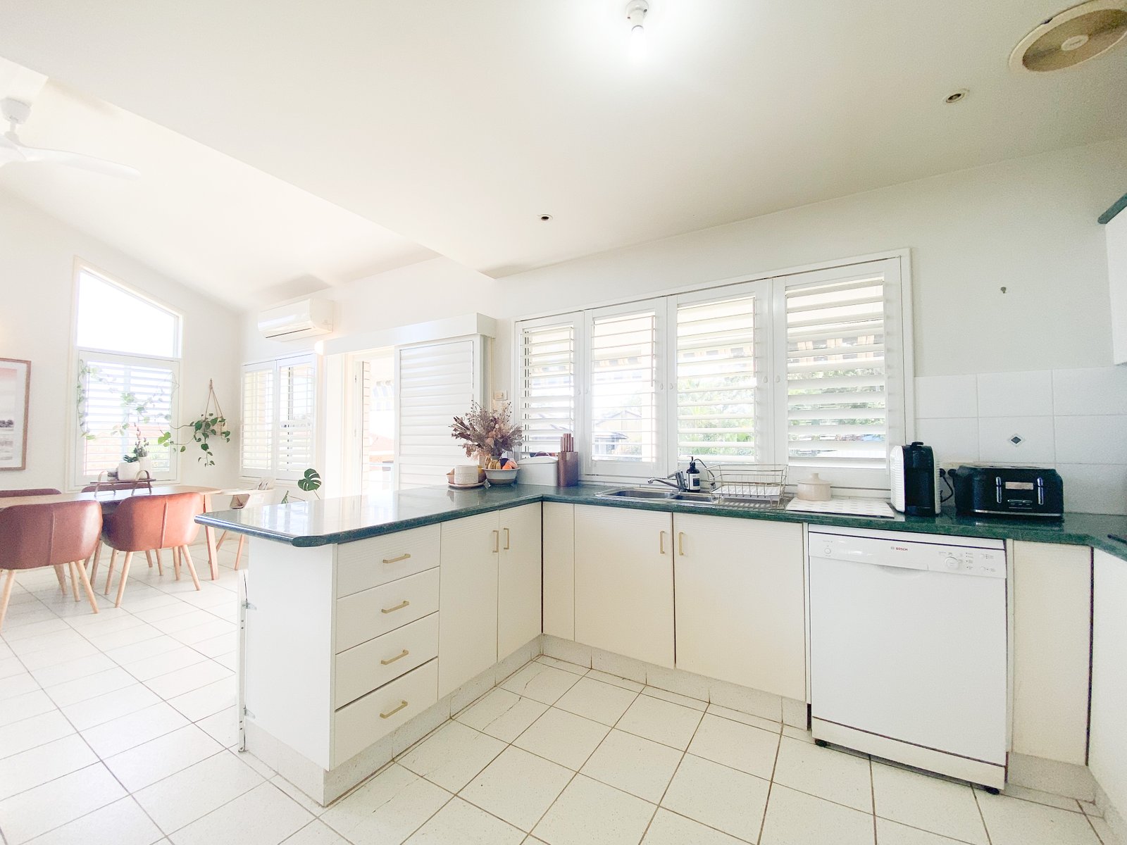 7 The Anchorage  CORLETTE 14