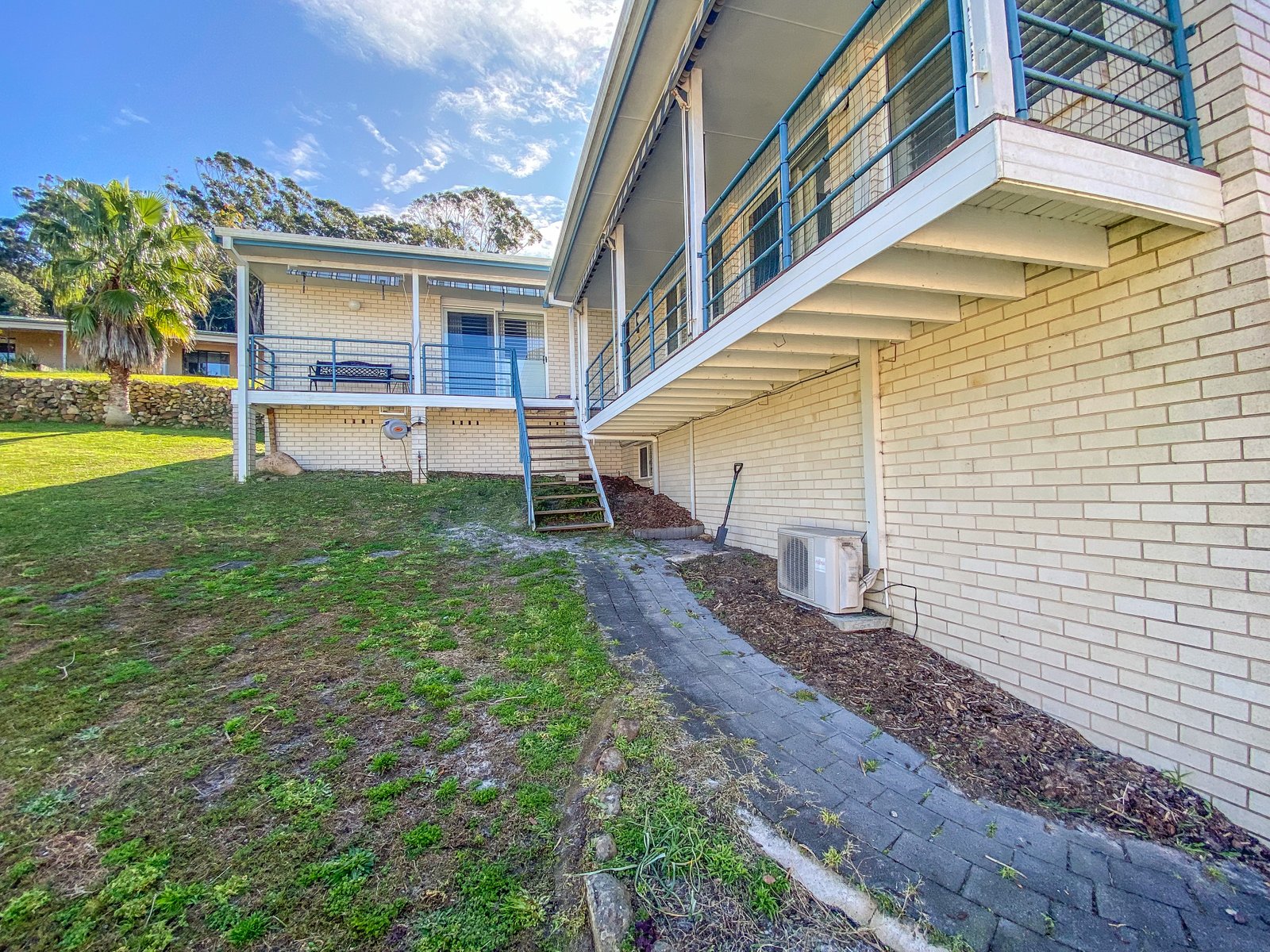 7 The Anchorage  CORLETTE 34