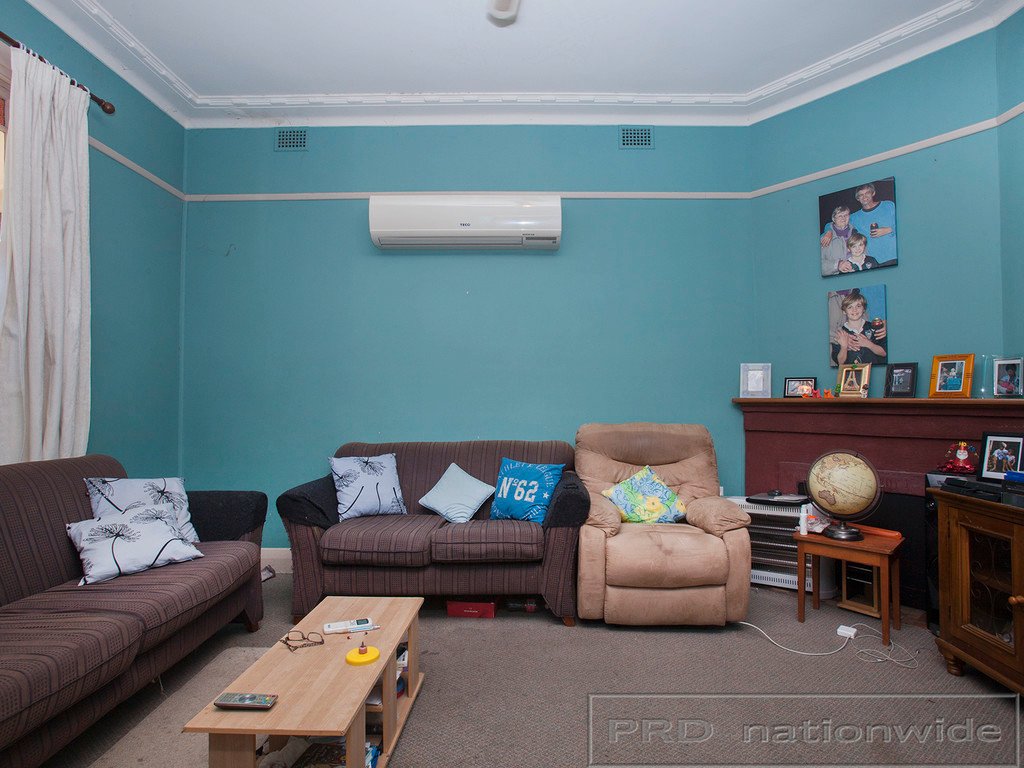 7 Thompson Street EAST MAITLAND 3