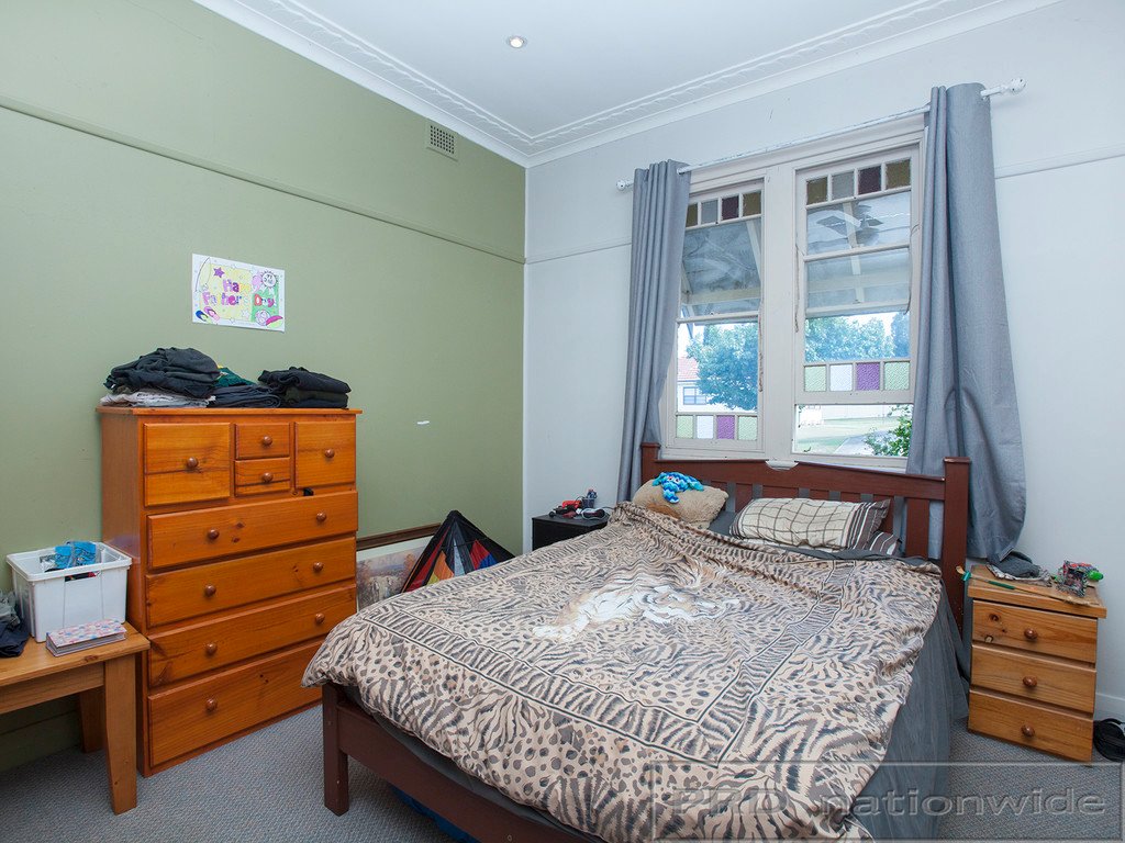 7 Thompson Street EAST MAITLAND 4