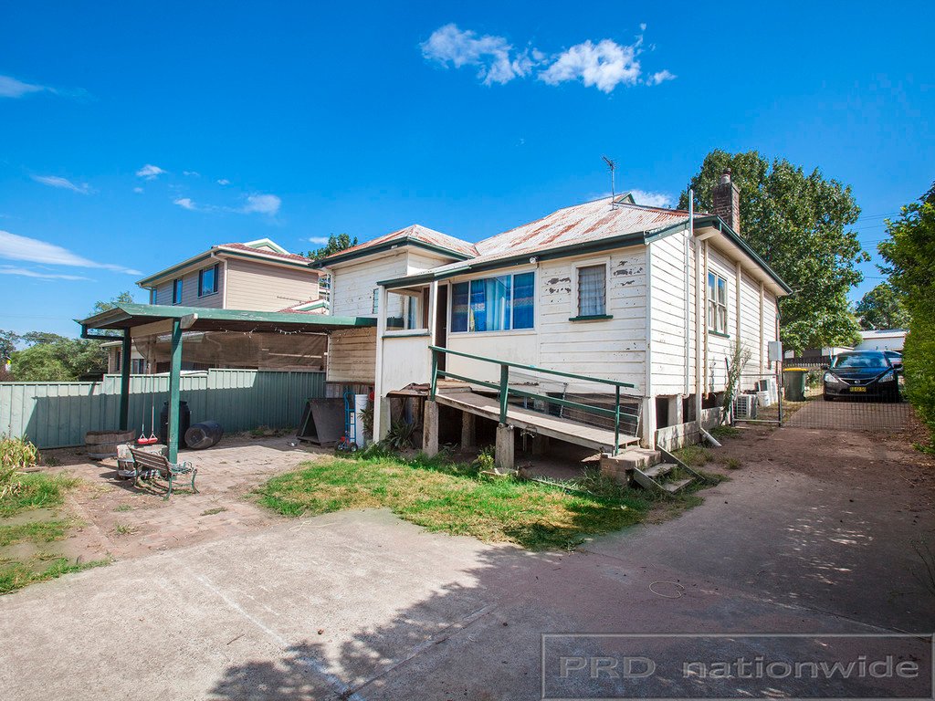 7 Thompson Street EAST MAITLAND 11