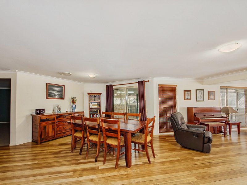 7 Thornbill Grove THORNTON 10