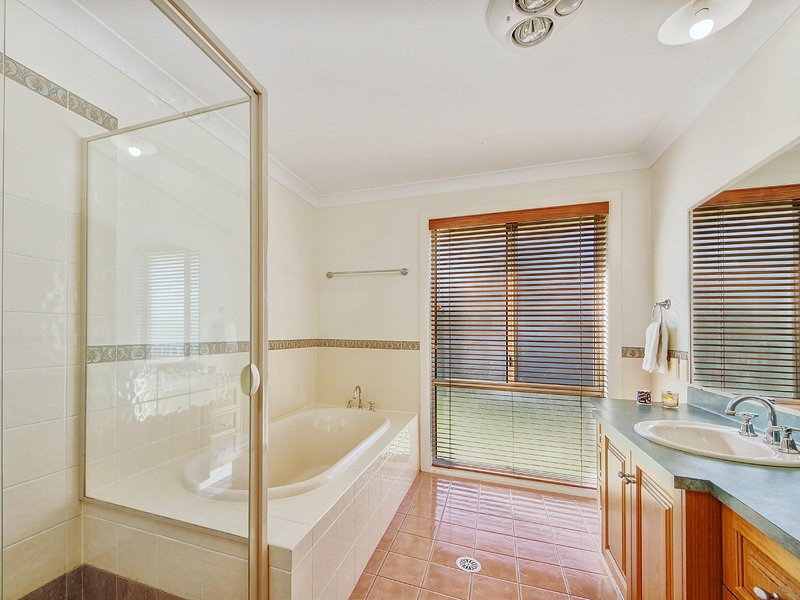 7 Thornbill Grove THORNTON 13