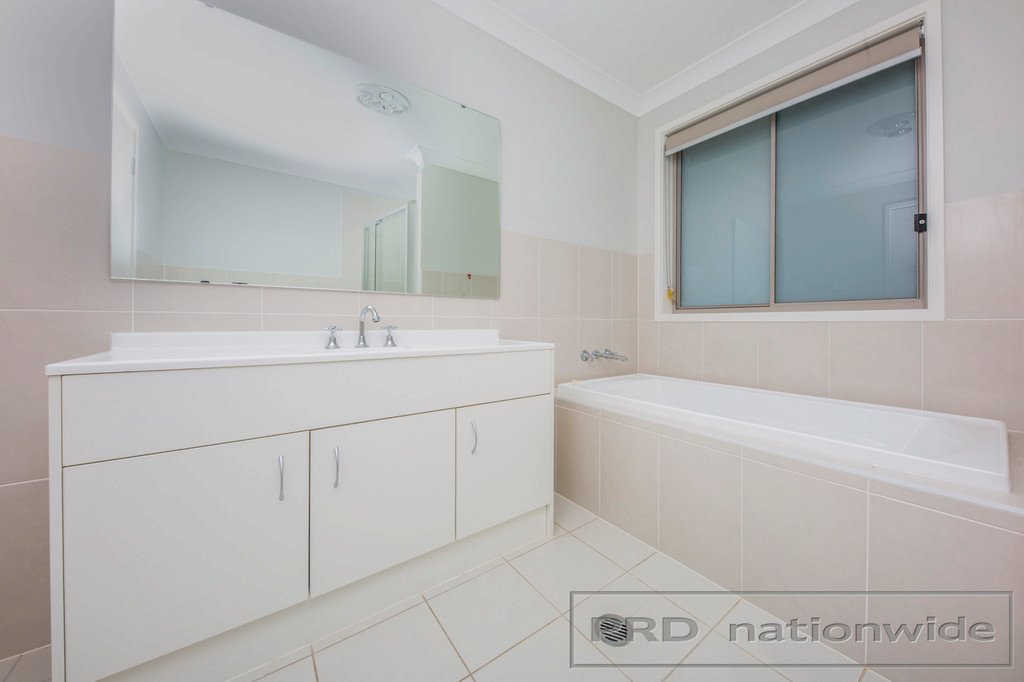 7 Thorncliffe Avenue THORNTON 14