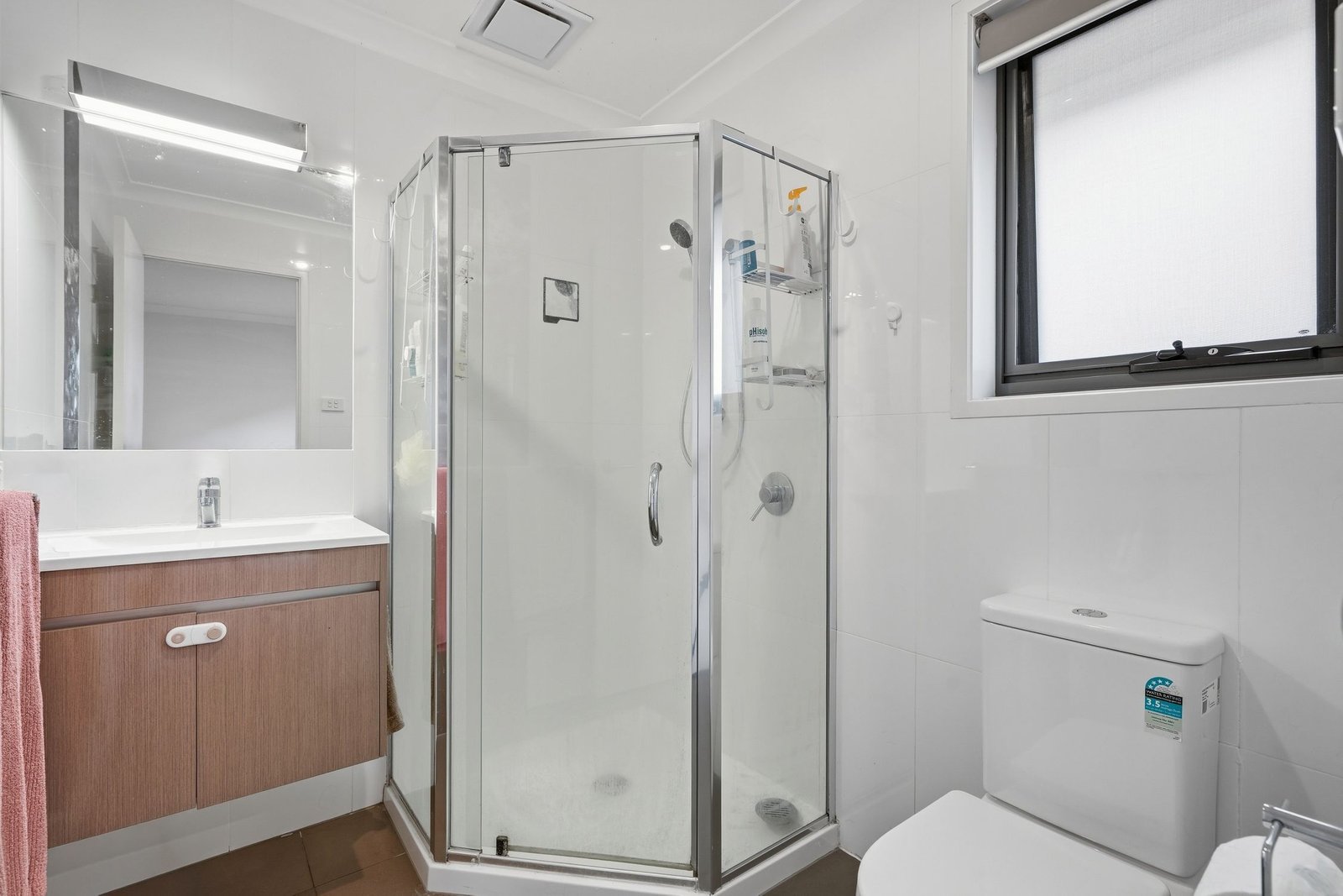 7 Threxton Way HOWRAH 8