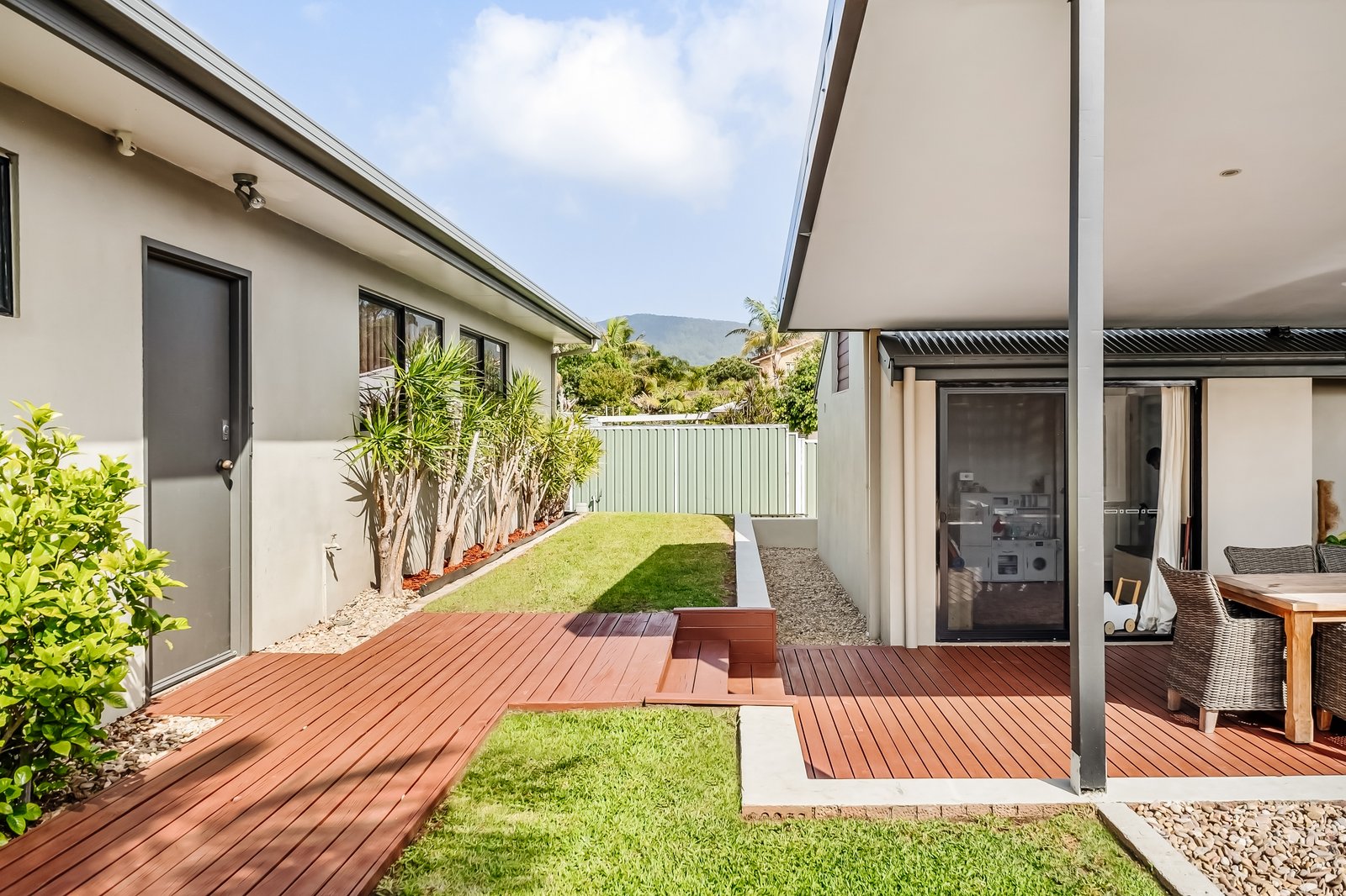 7 Timms Place HORSLEY 11