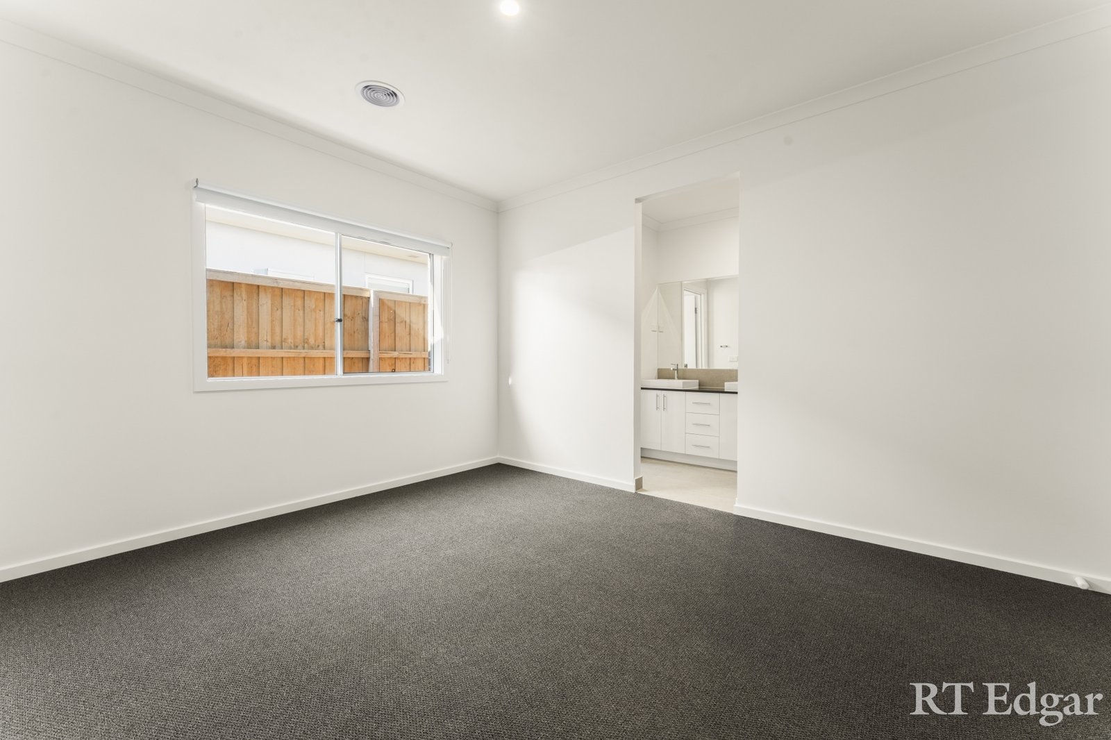 Real Estate and Property in 7 Tinsmith Drive, Kyneton, VIC