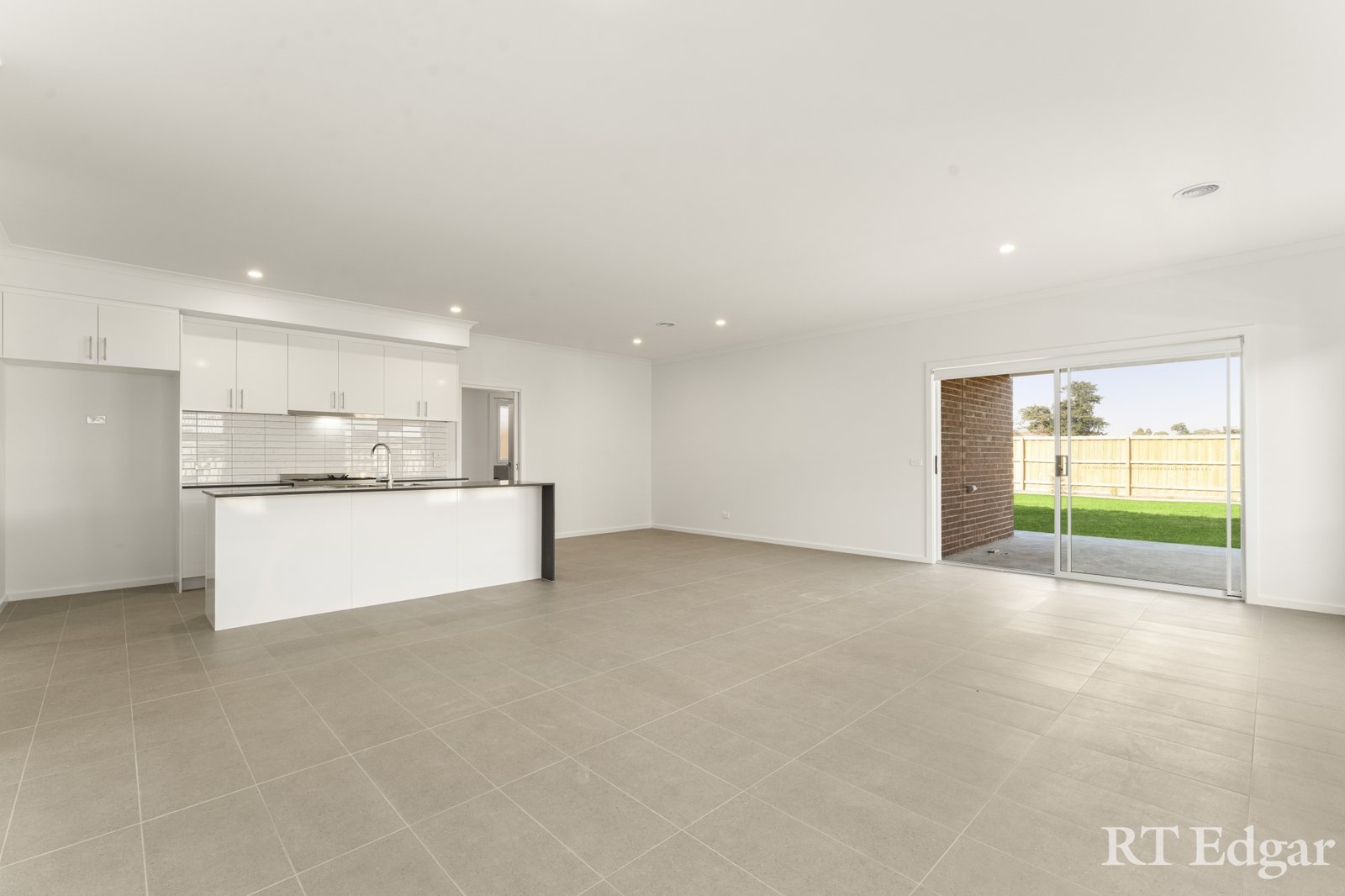 Real Estate and Property in 7 Tinsmith Drive, Kyneton, VIC