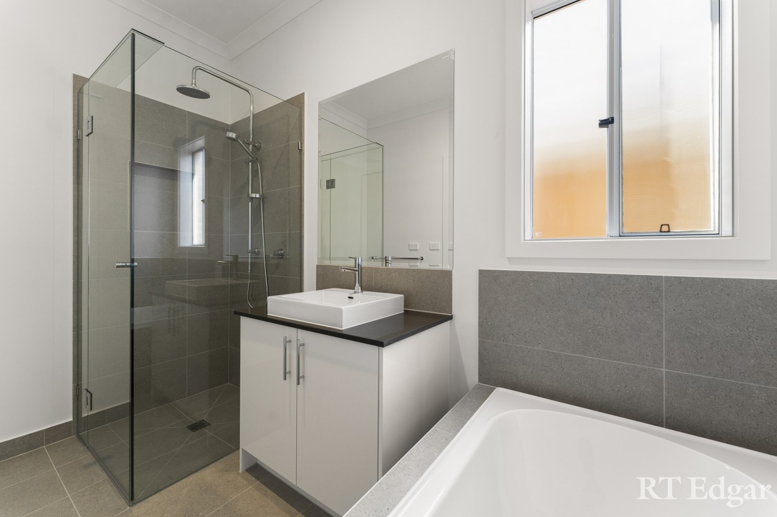 Real Estate and Property in 7 Tinsmith Drive, Kyneton, VIC