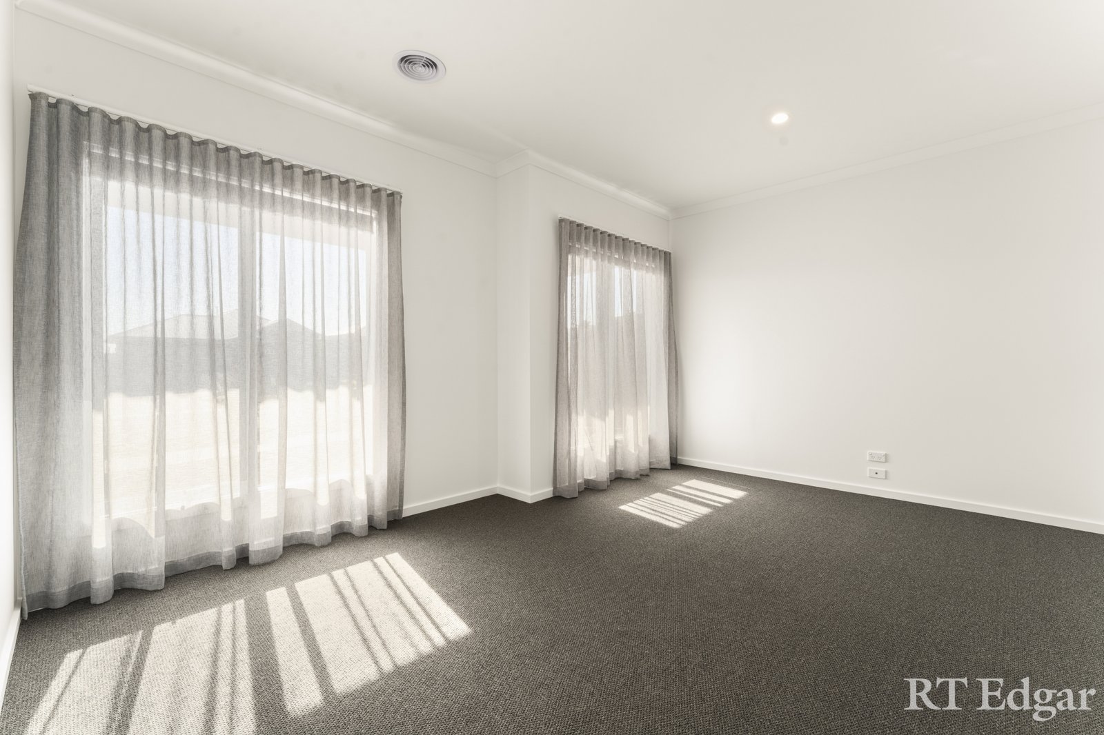 Real Estate and Property in 7 Tinsmith Drive, Kyneton, VIC