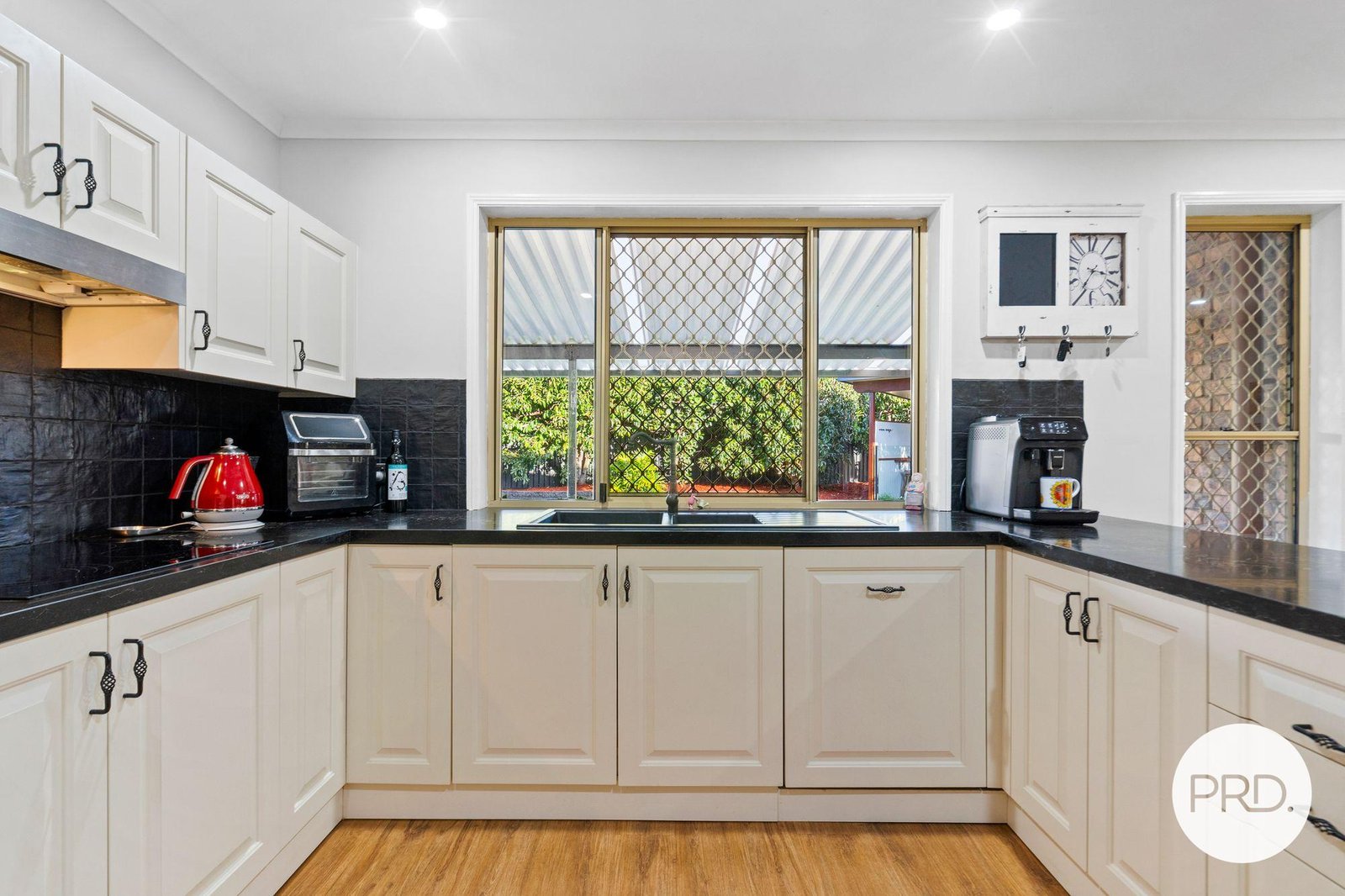 7 TIPPLERS Street VICTORIA POINT 18