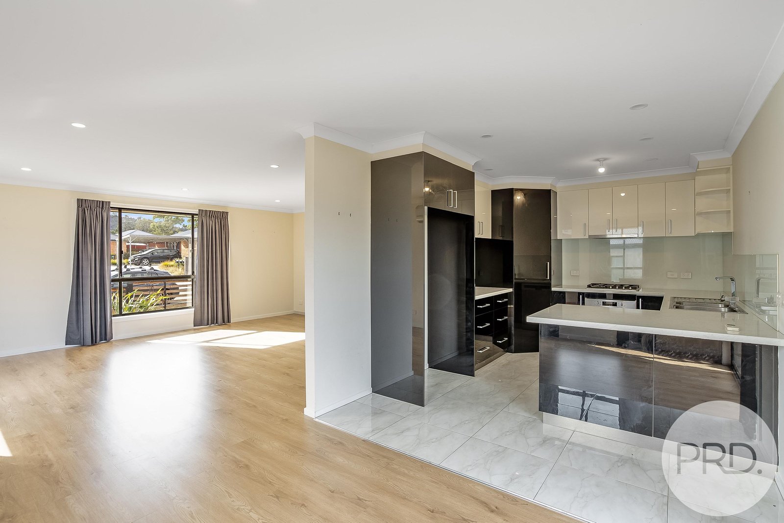 7 Tivoli Road OLD BEACH 3