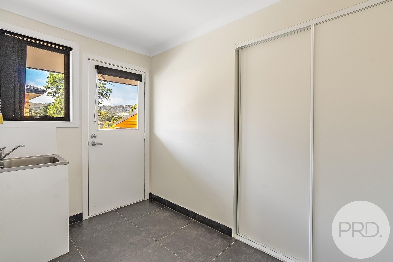 7 Tivoli Road OLD BEACH 9