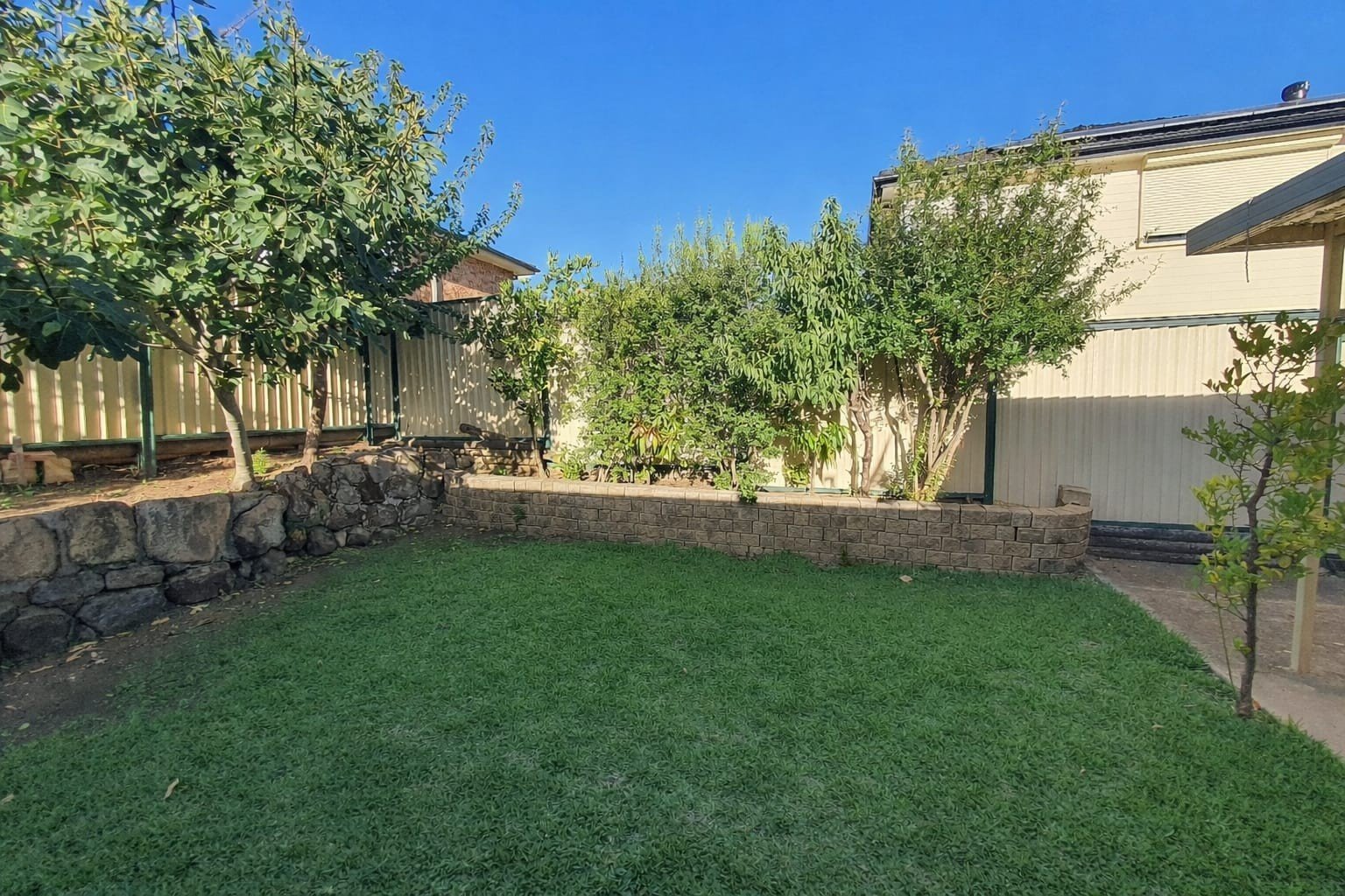 7 Topnot Ave  HINCHINBROOK 11