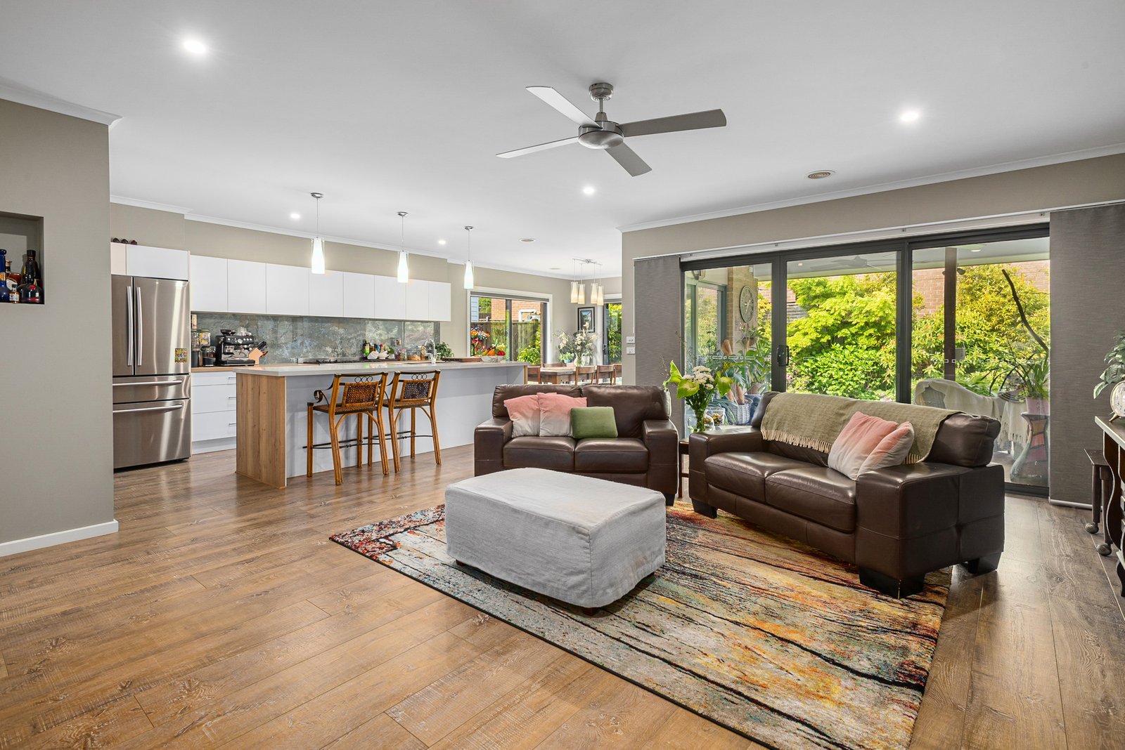 Real Estate and Property in 7 Tributary Way, Woodend, VIC