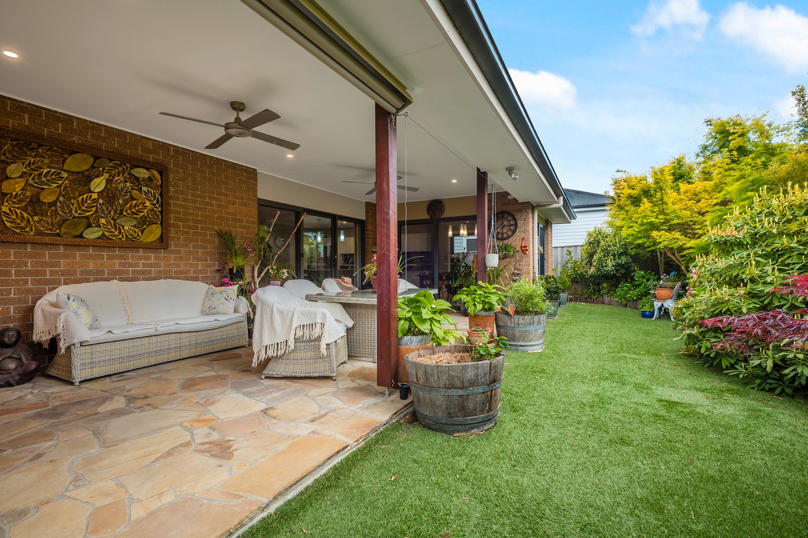 Real Estate and Property in 7 Tributary Way, Woodend, VIC