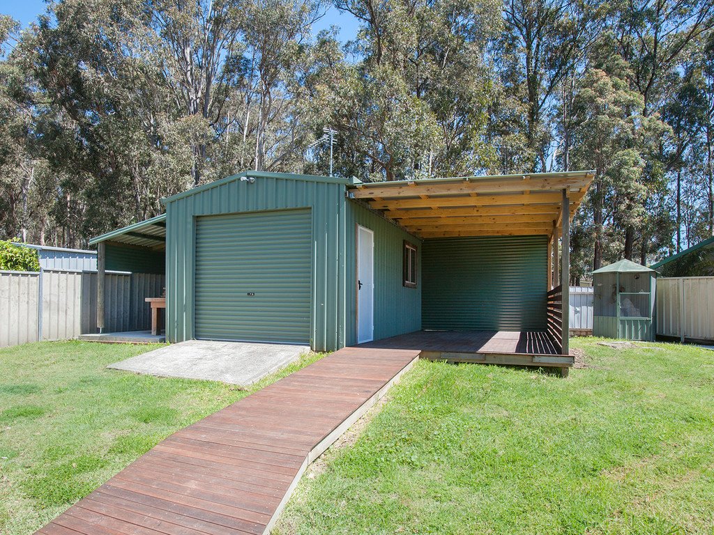 7 Trigg Circuit THORNTON 14