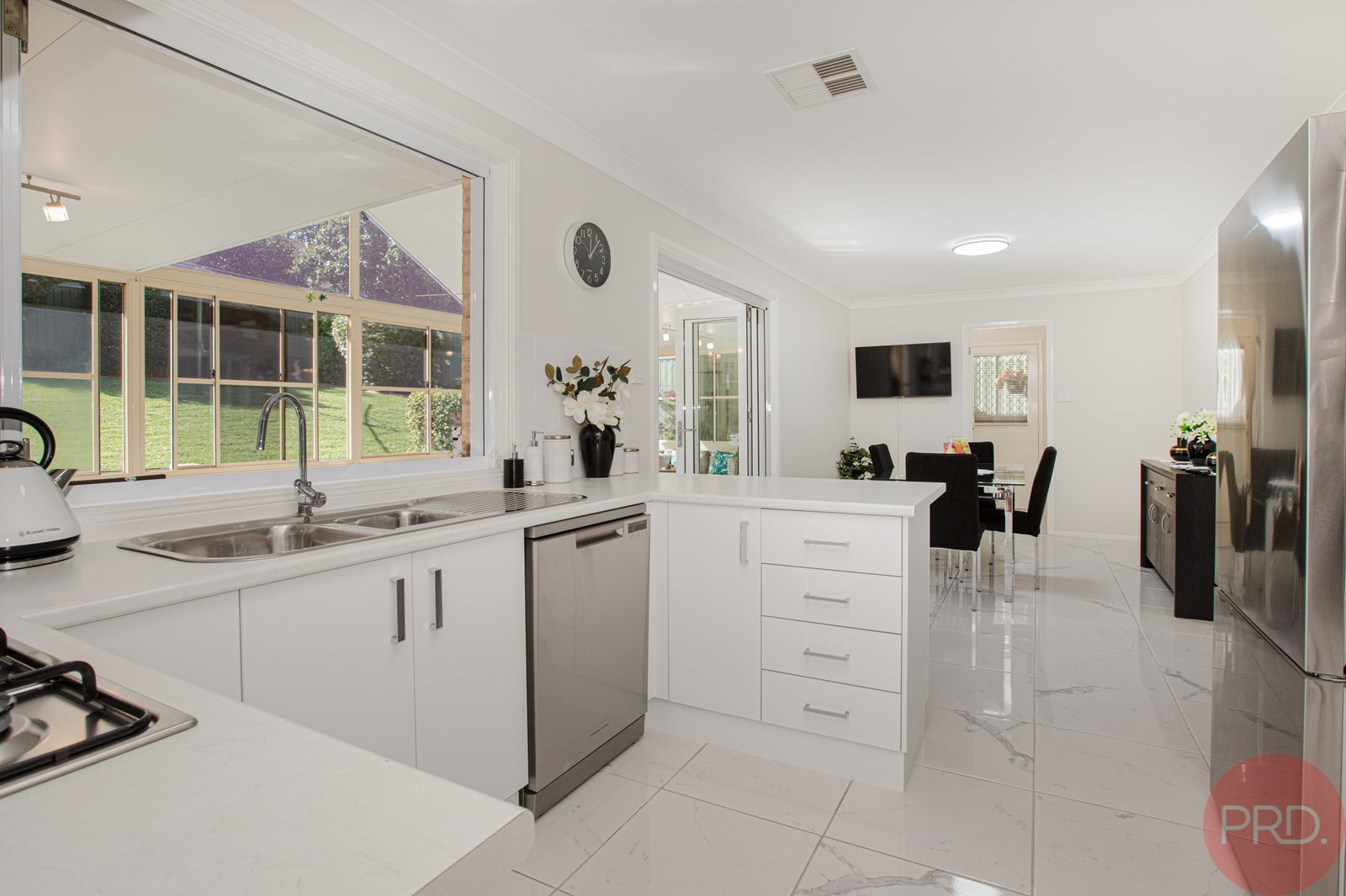 7 Tristania Court THORNTON 6