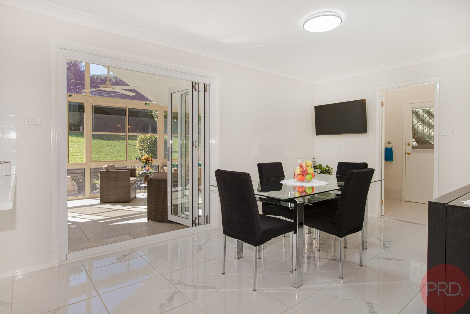 7 Tristania Court THORNTON 8