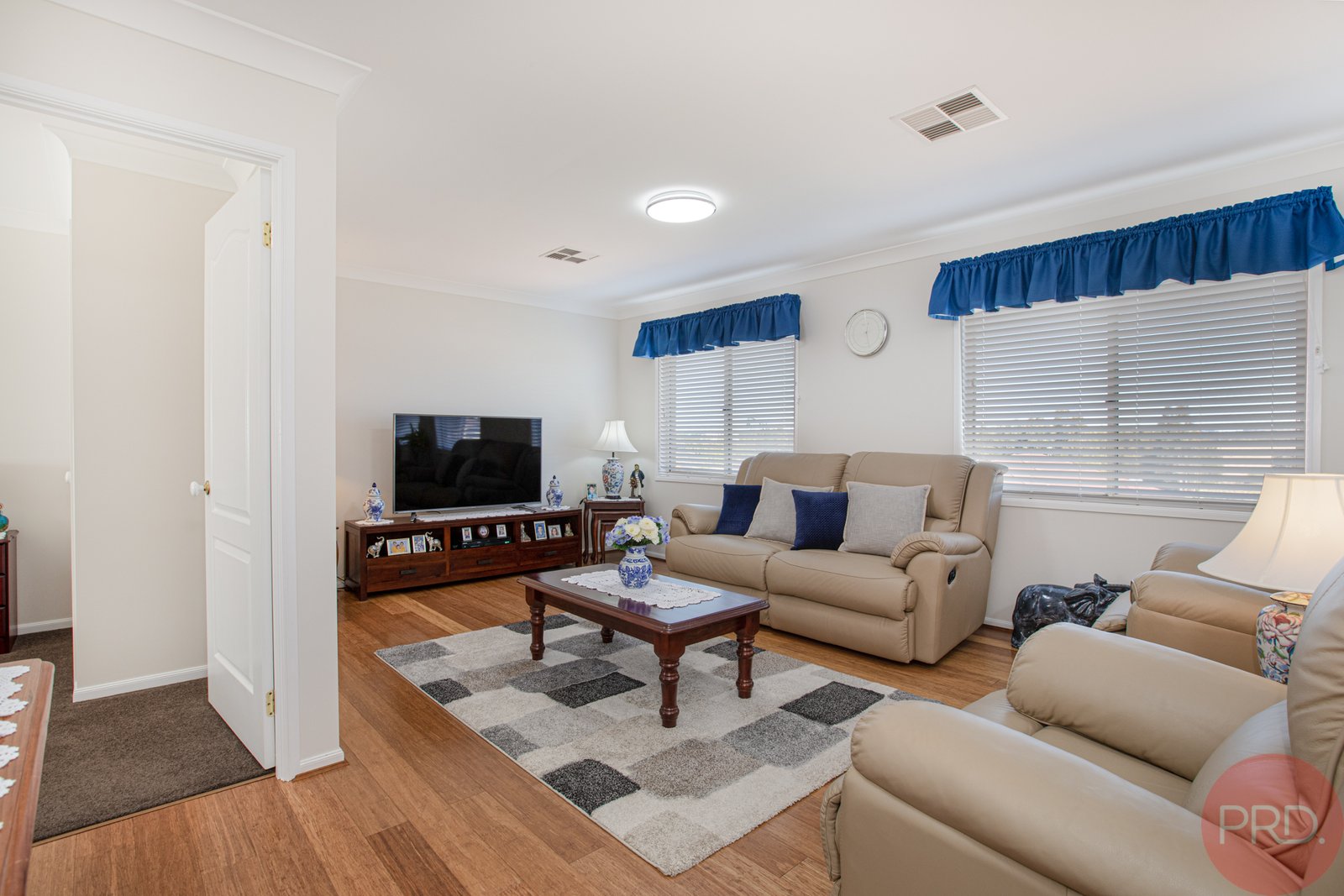7 Tristania Court THORNTON 10