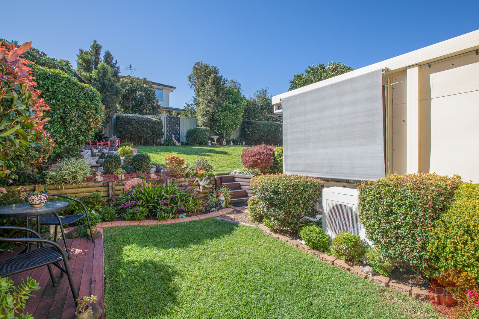 7 Tristania Court THORNTON 21